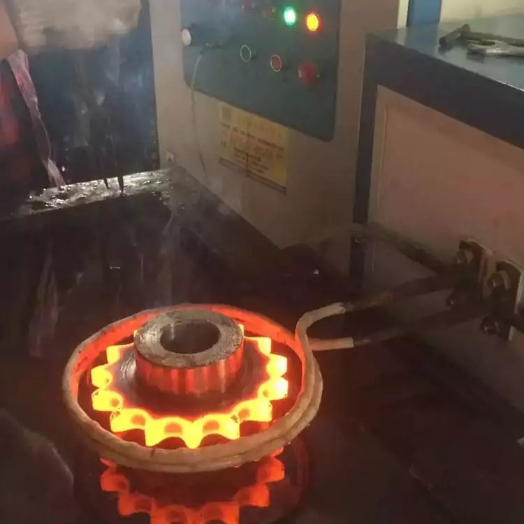 齒輪經過電磁感應加熱設備淬火后常出現哪些缺陷？如何預防？