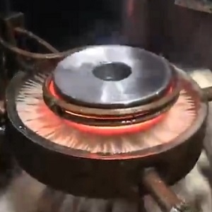 曲軸頸的高頻加熱設(shè)備淬火有幾種工藝方法？優(yōu)點有哪些？